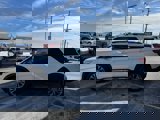 Used 2022 Ford Explorer XLT w/ Equipment Group 202A image 4
