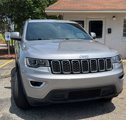 Used 2018 Jeep Grand Cherokee Laredo image 4