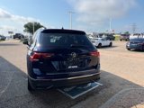 Used 2023 Volkswagen Tiguan SE w/ Panoramic Sunroof Package image 4