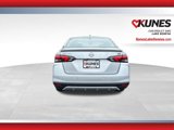 Used 2024 Nissan Versa SR image 5