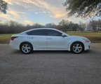 Used 2015 Nissan Altima 2.5 SL w/ Moonroof Package image 3