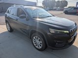 Used 2019 Jeep Cherokee Latitude w/ Cold Weather Group image 3
