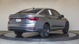 Used 2023 Volkswagen Jetta SE w/ Panoramic Sunroof Package image 5