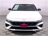 Used 2025 Hyundai Elantra Sport image 2