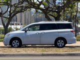 Used 2016 Nissan Quest SV image 2