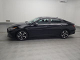 Used 2021 Hyundai Elantra SEL w/ Convenience + Premium Package image 2