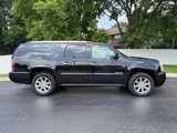 Used 2011 GMC Yukon XL Denali image 4