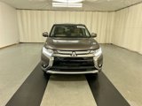Used 2018 Mitsubishi Outlander SE image 3
