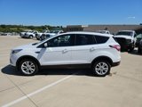 Used 2018 Ford Escape SE image 2