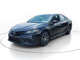 Used 2023 Toyota Camry SE image 2