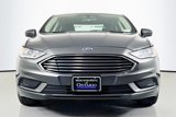 Used 2018 Ford Fusion SE image 2