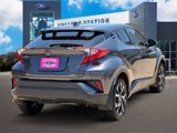 Used 2022 Toyota C-HR XLE image 5