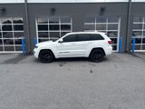 Used 2021 Jeep Grand Cherokee Laredo X image 2