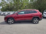 Used 2020 Jeep Cherokee Limited image 2