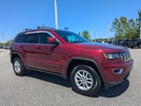 Used 2018 Jeep Grand Cherokee Laredo image 2