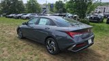 New 2025 Hyundai Elantra SEL image 4