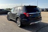 Used 2016 Ford Explorer XLT image 3