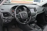 Used 2021 Jeep Cherokee Latitude Plus image 3
