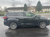 Used 2018 Toyota Highlander AWD V6 image 3