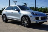 Used 2016 Porsche Cayenne S image 2