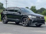 Used 2022 Volkswagen Tiguan SEL R-Line image 6