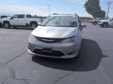Used 2018 Chrysler Pacifica Limited image 4