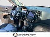 Certified 2021 Jeep Cherokee Latitude Lux w/ Trailer Tow Group image 5