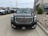 Used 2019 GMC Yukon XL Denali image 2