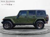 Used 2016 Jeep Wrangler Unlimited Sahara image 2
