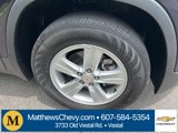 Used 2022 Chevrolet Trax LT w/ LT Convenience Package image 4