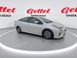 Used 2018 Toyota Prius Four image 2