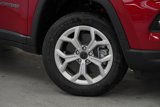 New 2025 Jeep Compass Latitude image 4