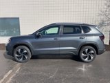 New 2025 Volkswagen Taos SE image 2