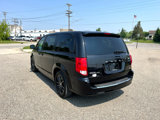 Used 2018 Dodge Grand Caravan SE image 3