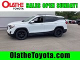Used 2021 GMC Terrain SLE w/ Driver Convenience Package image 4