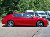 Used 2023 Toyota Camry SE image 2