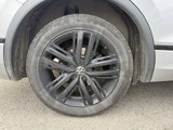 Used 2022 Volkswagen Tiguan SE R-Line image 4