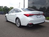 Used 2019 Toyota Avalon Limited image 4