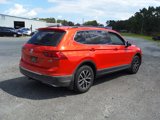 Used 2018 Volkswagen Tiguan SE w/ Panoramic Sunroof Package image 5