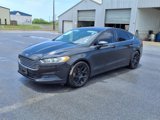 Used 2015 Ford Fusion SE image 4