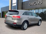 Used 2017 Kia Sorento LX image 4