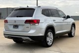 Used 2018 Volkswagen Atlas SEL Premium image 2