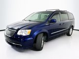 Used 2016 Chrysler Town & Country Touring image 2