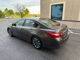 Used 2017 Nissan Altima 2.5 SV image 4