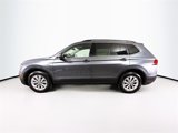 Used 2019 Volkswagen Tiguan SE image 2