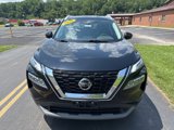 Used 2021 Nissan Rogue SV image 2