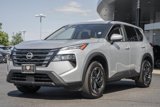 Used 2024 Nissan Rogue SV image 3