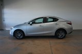 Used 2019 Toyota Yaris LE image 3