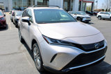 Used 2022 Toyota Venza XLE image 2