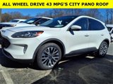 Used 2020 Ford Escape Titanium image 3